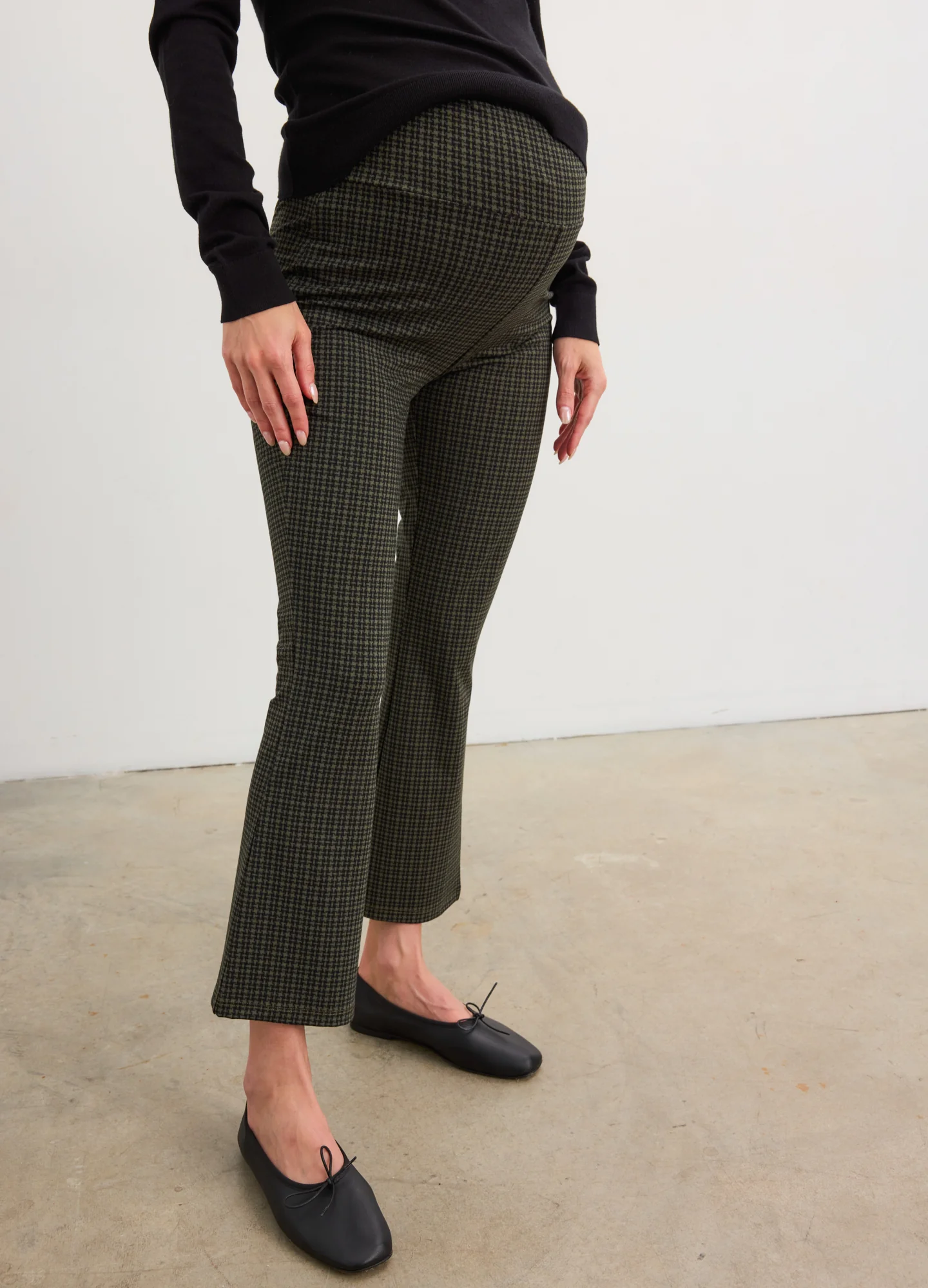 The Bodyflex Crop Flare - Image 4