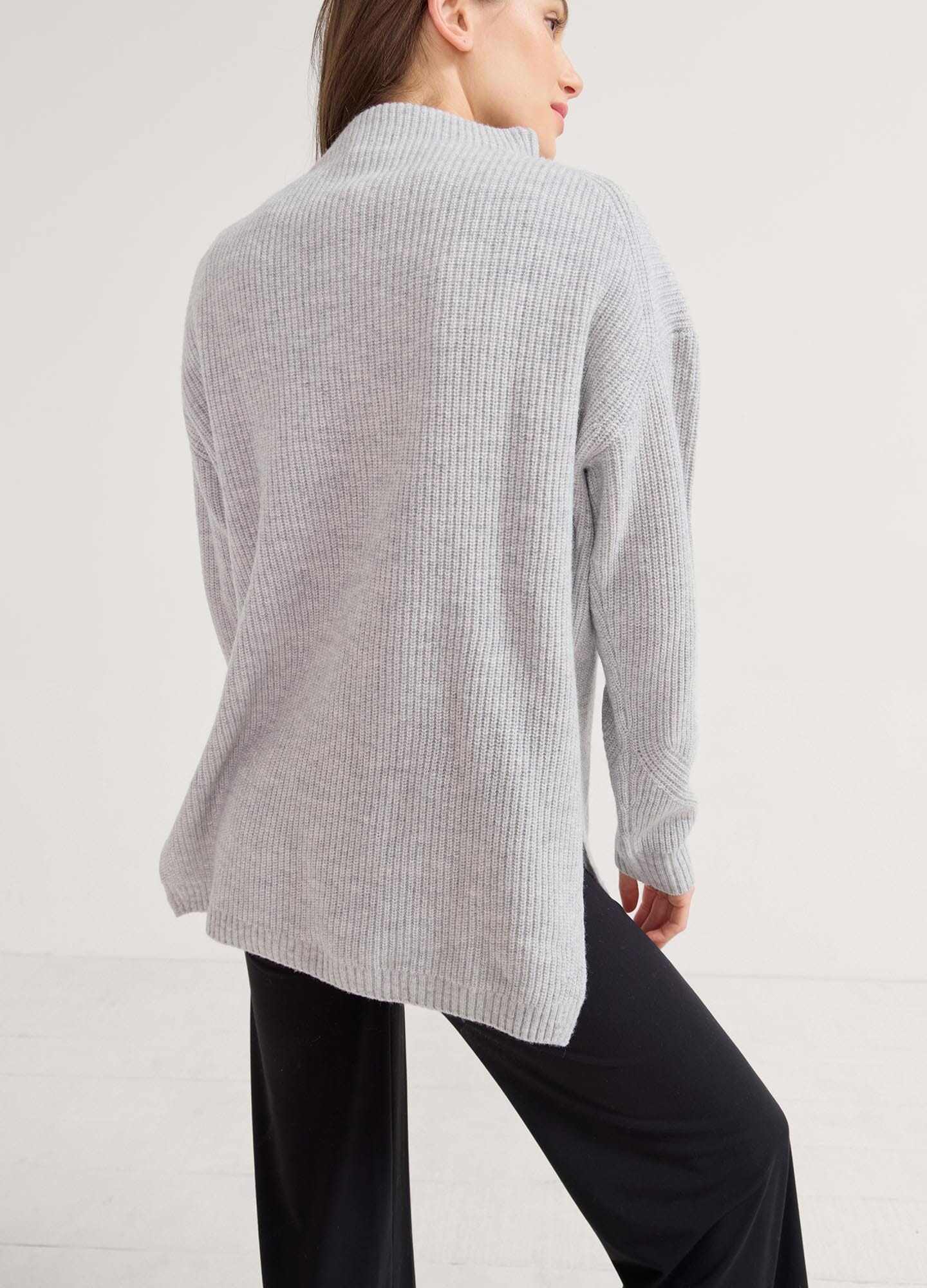 The Cozy Shaker Turtleneck - Image 4