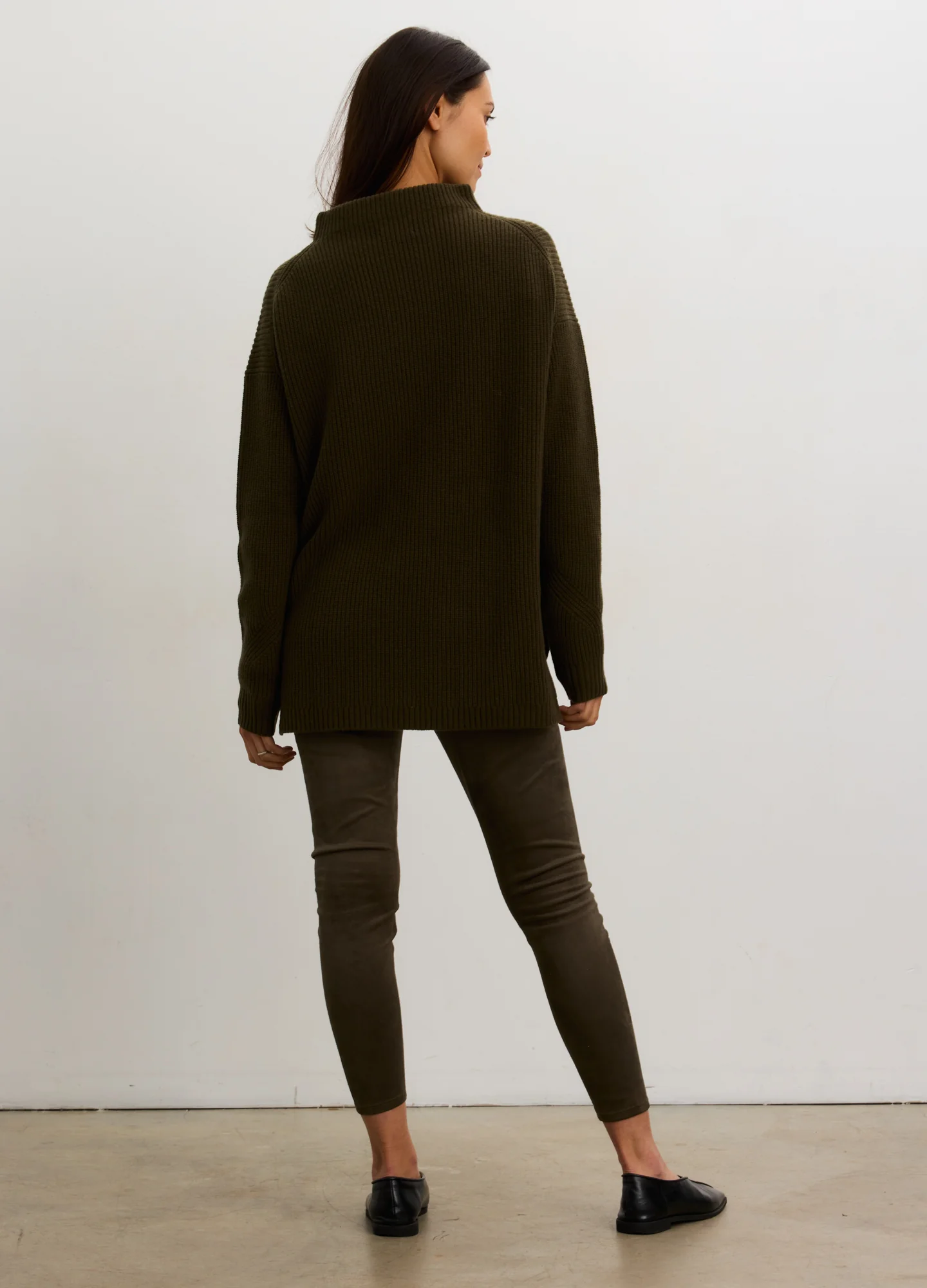 The Cozy Shaker Turtleneck - Image 4