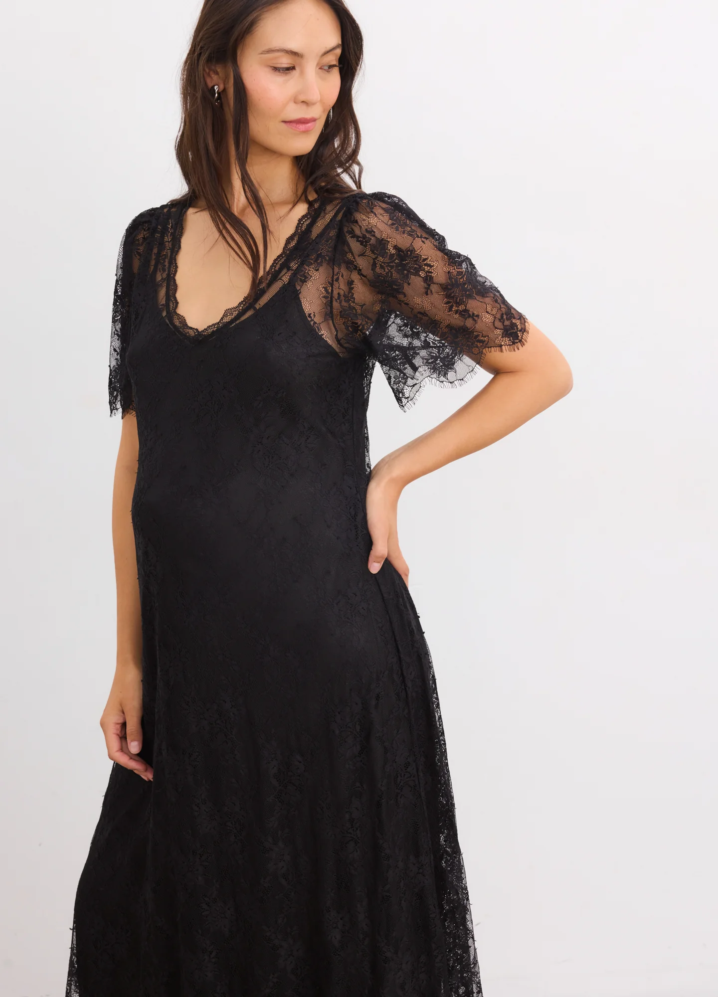 The Elizabetta Lace Dress - Image 3