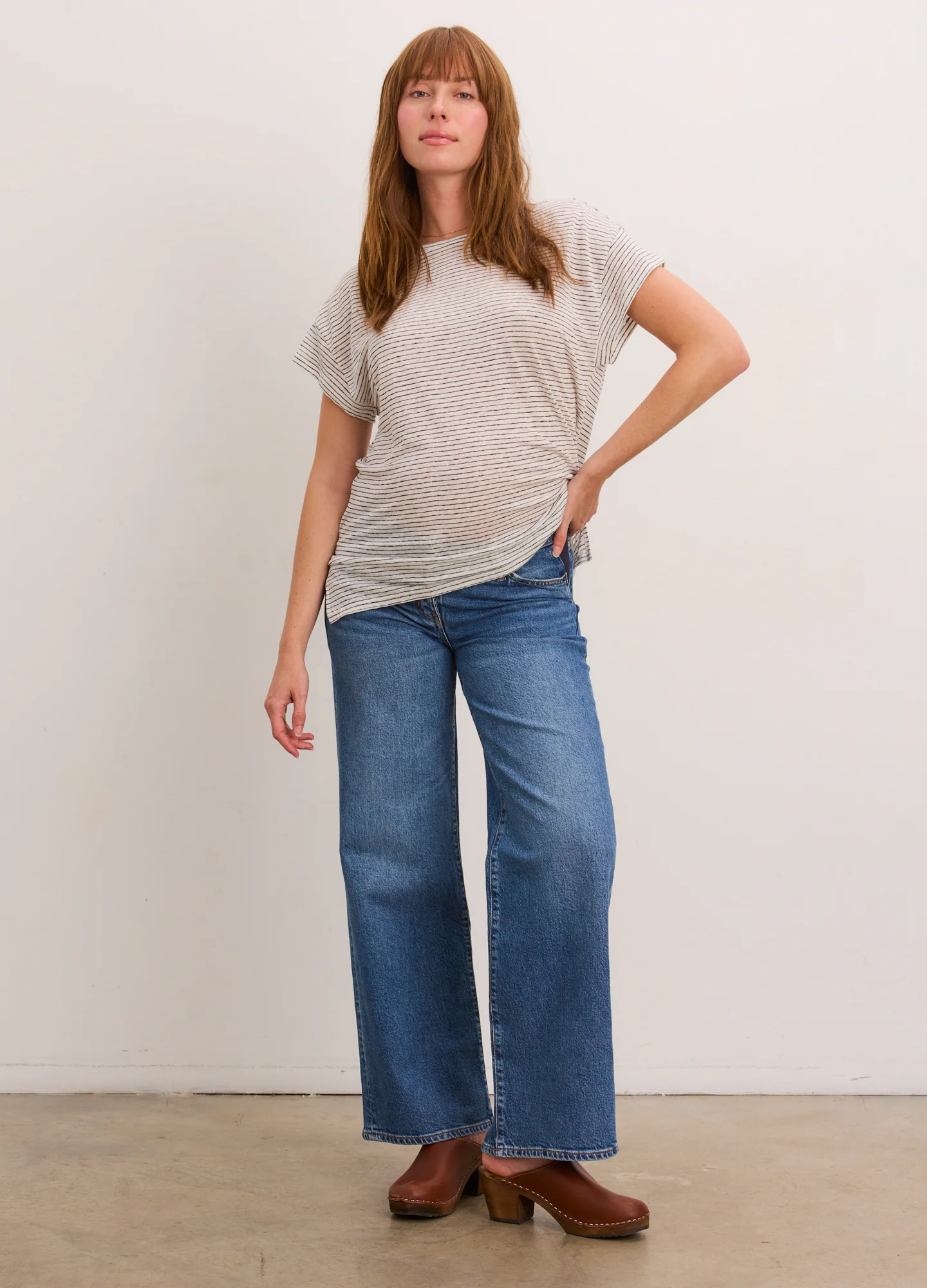 The Everyday Linen Tee - Image 3