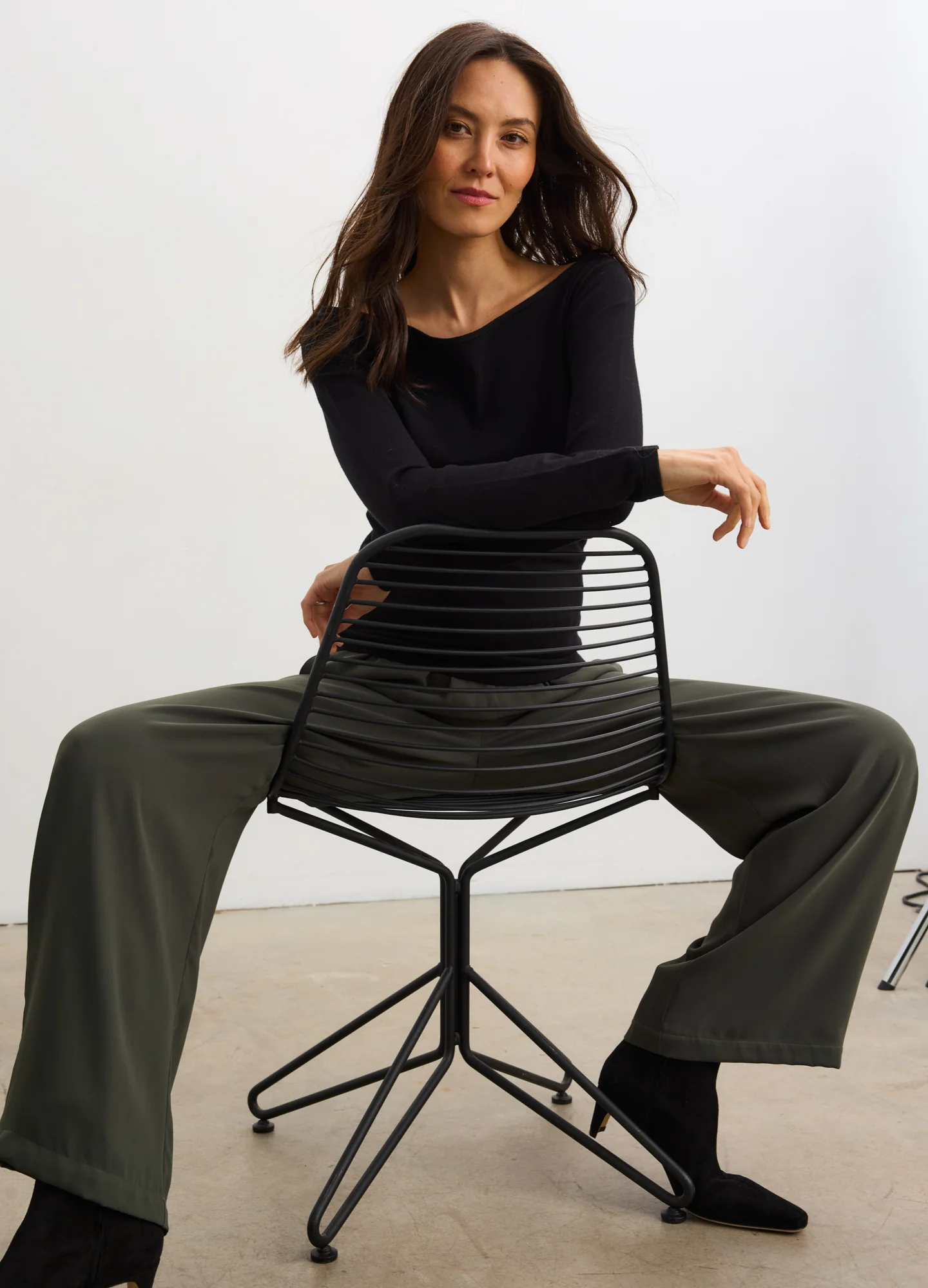 The Celeste Drapey Pull On Pant - Image 5