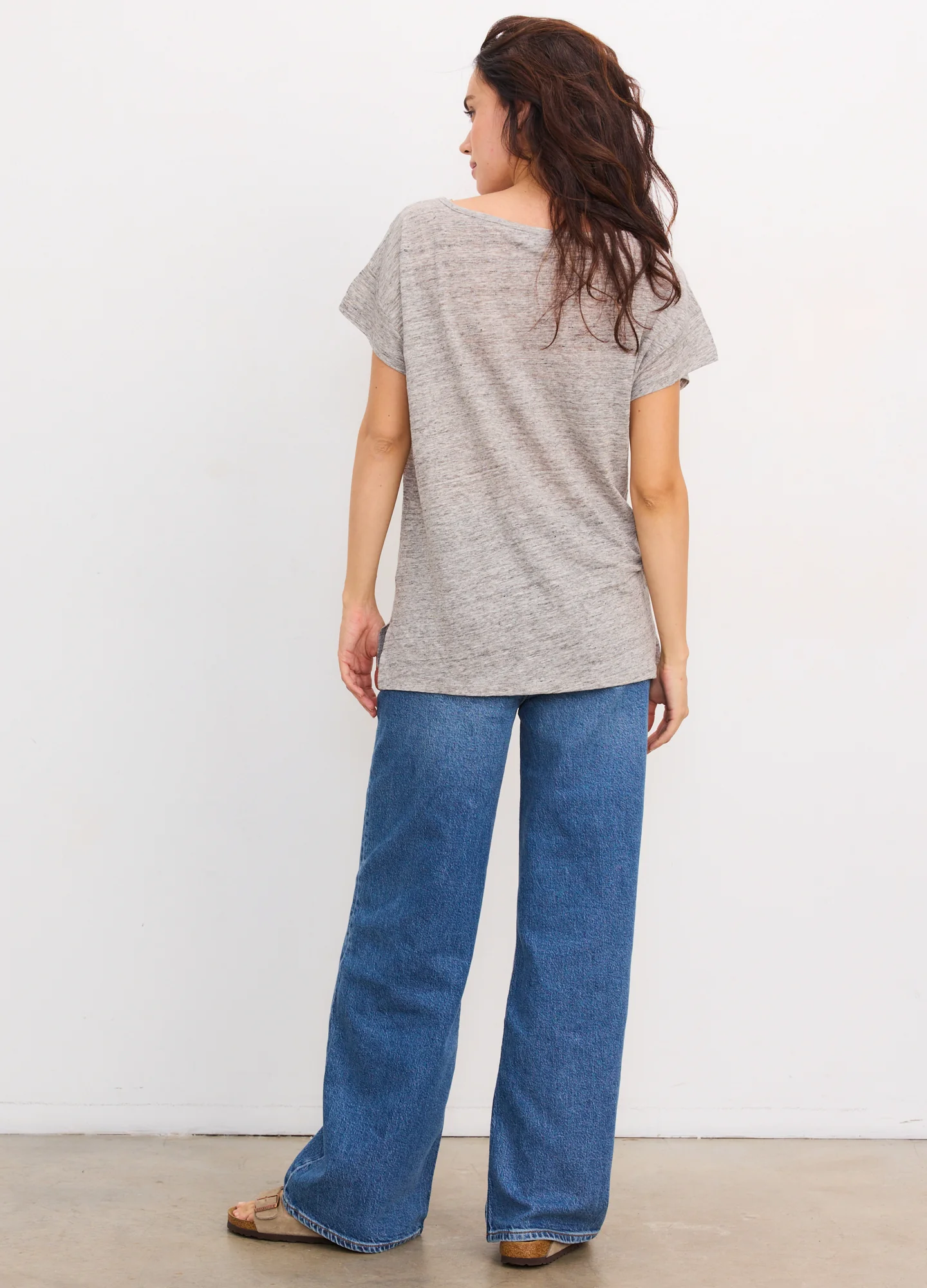 The Everyday Linen Tee - Image 5