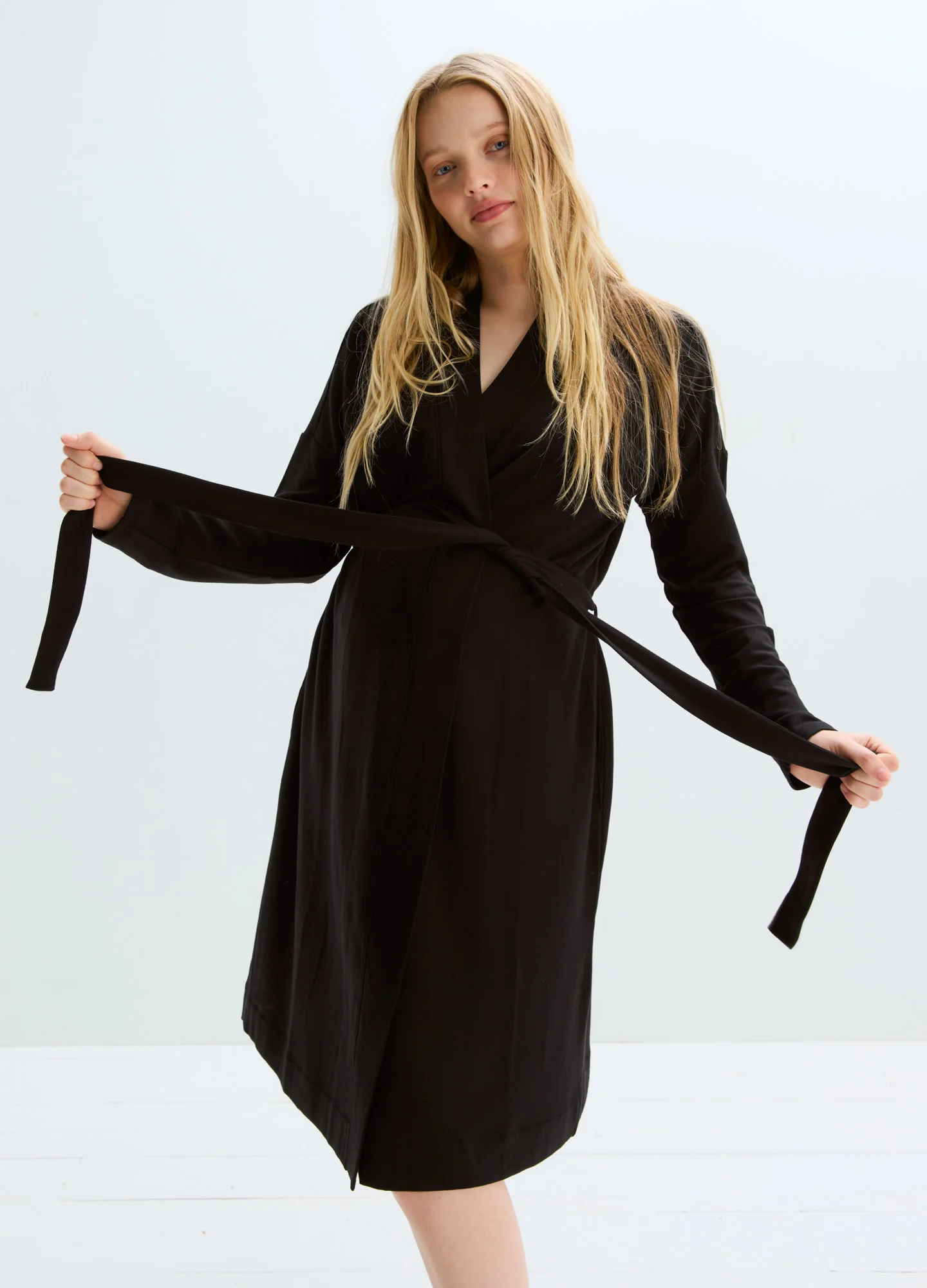 The Robe - Image 5