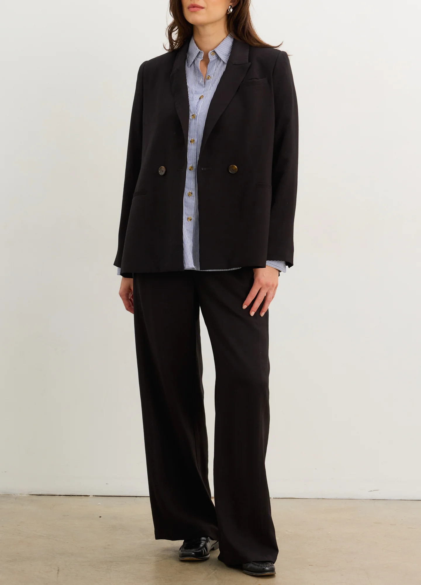 The Soft Tailored Twill Blazer - Image 3
